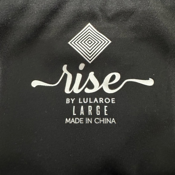 Lularoe Rise Fearless Capri workout leggings Large - Picture 3 of 3